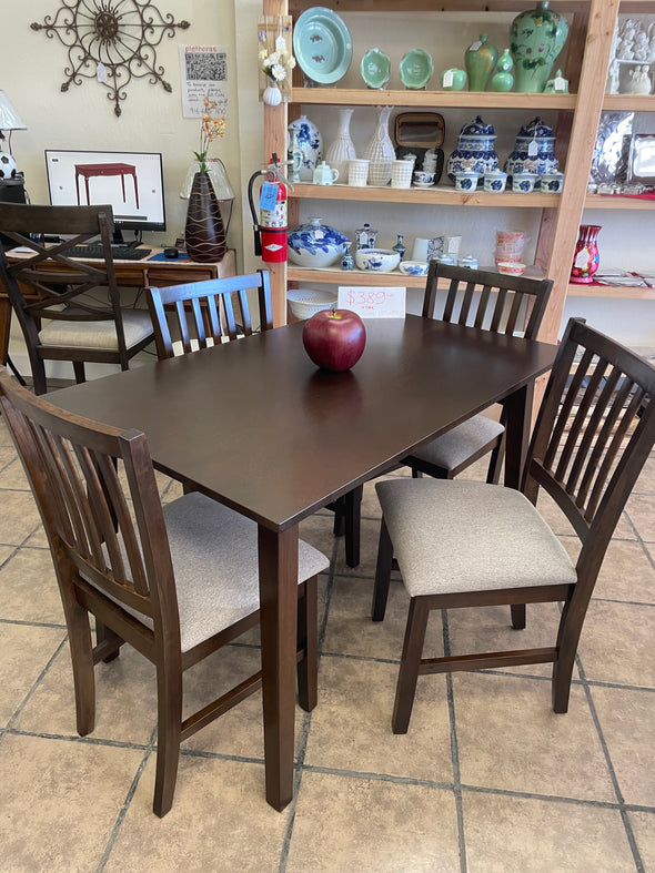 4PC TABLE SET (TWO COLORS AVAILABLE)