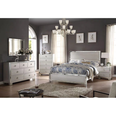 BEDROOM SET - VOEVILLE